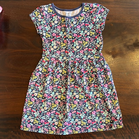 Girls set of 2 Carters turquoise heart print and navy floral dresses 5T - Picture 4 of 5